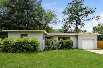 3236 CATHEDRAL LN JACKSONVILLE, FL 32277